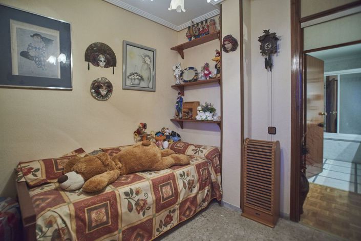 Image No.25-4 Bed Apartment for sale