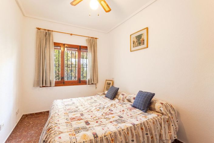 Image No.21-6 Bed Villa for sale
