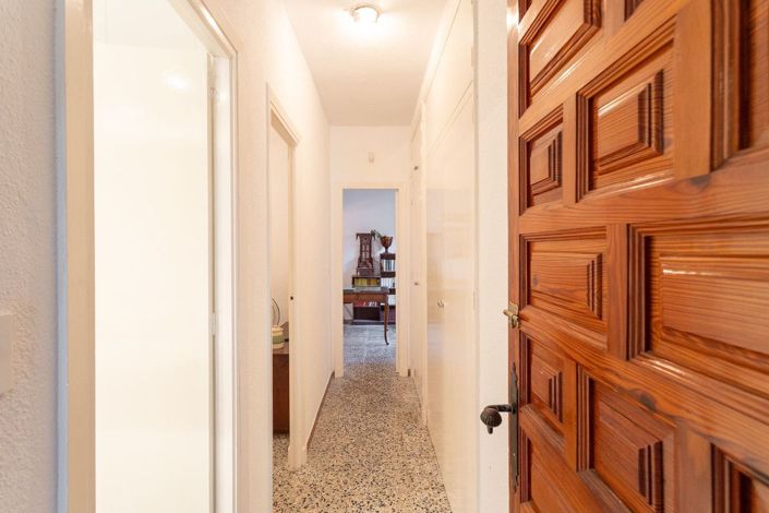 Image No.25-6 Bed Villa for sale