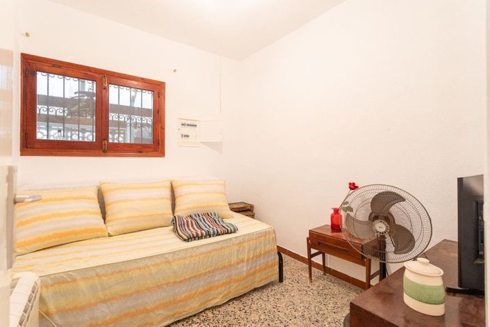 Image No.27-6 Bed Villa for sale