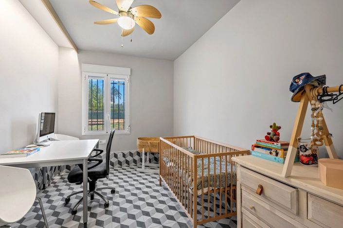 Image No.28-3 Bed House for sale