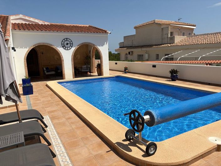 Image No.6-4 Bed Villa for sale