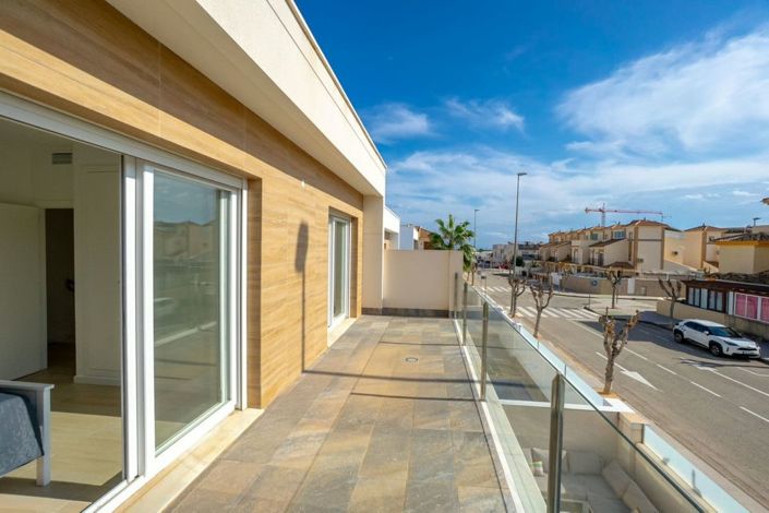 Image No.18-3 Bed Villa for sale
