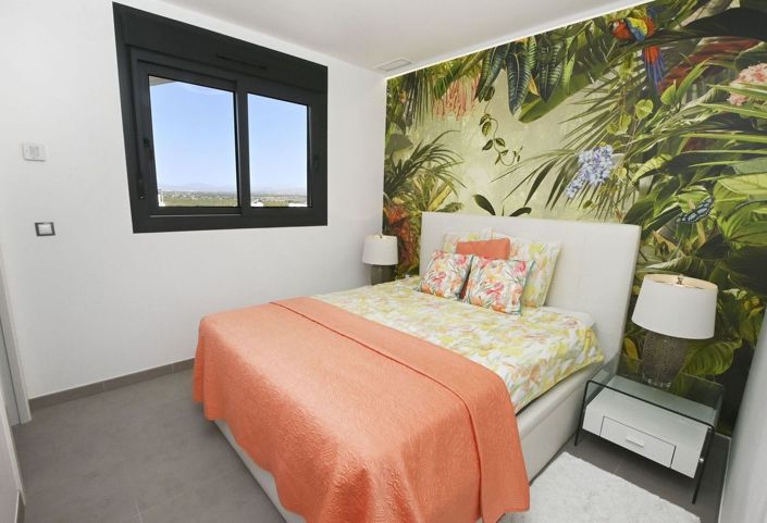 Image No.17-2 Bed Apartment for sale