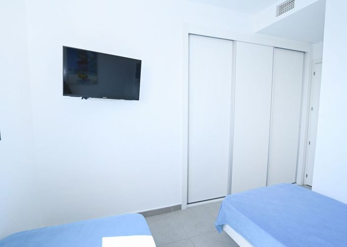 Image No.25-2 Bed Apartment for sale