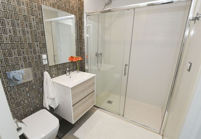 Image No.26-2 Bed Apartment for sale