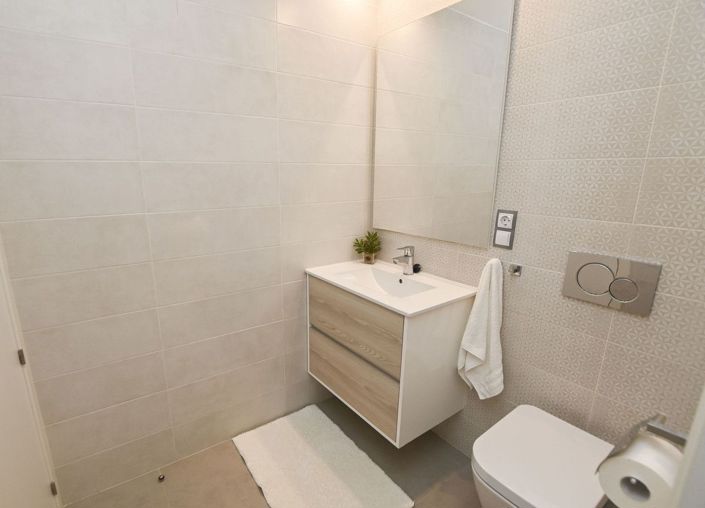 Image No.29-2 Bed Apartment for sale