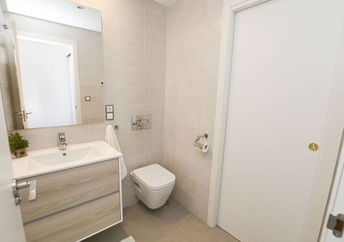 Image No.31-2 Bed Apartment for sale