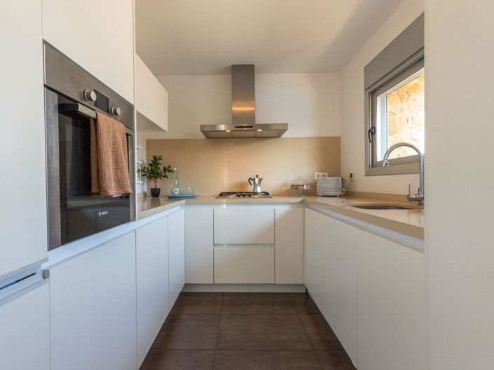 Image No.13-5 Bed House for sale