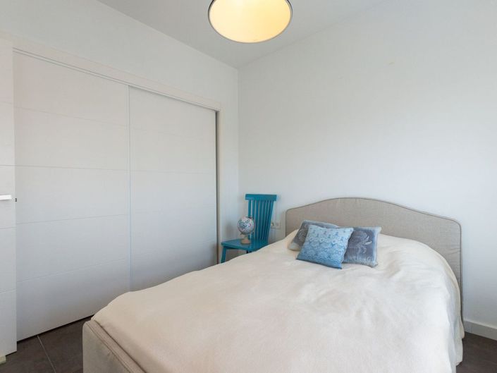 Image No.20-5 Bed House for sale