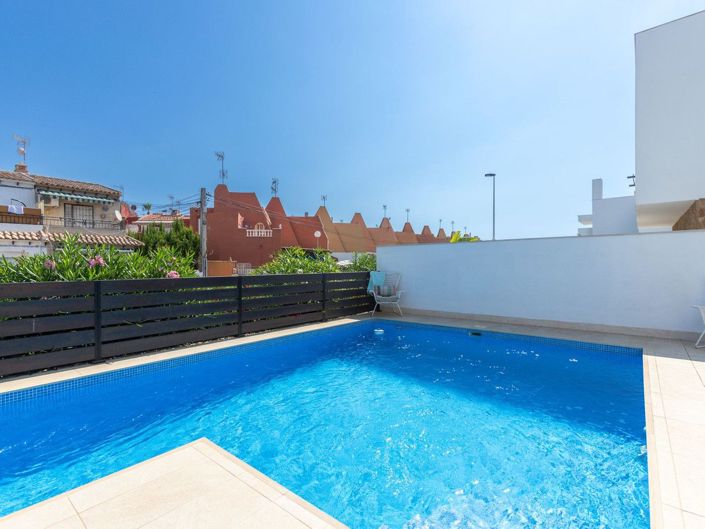 Image No.26-5 Bed House for sale