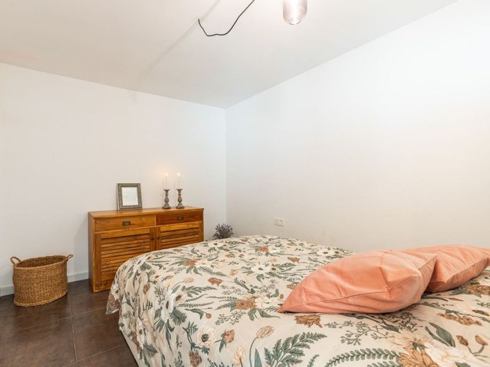Image No.37-5 Bed House for sale