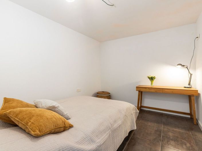 Image No.41-5 Bed House for sale