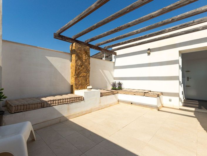Image No.45-5 Bed House for sale