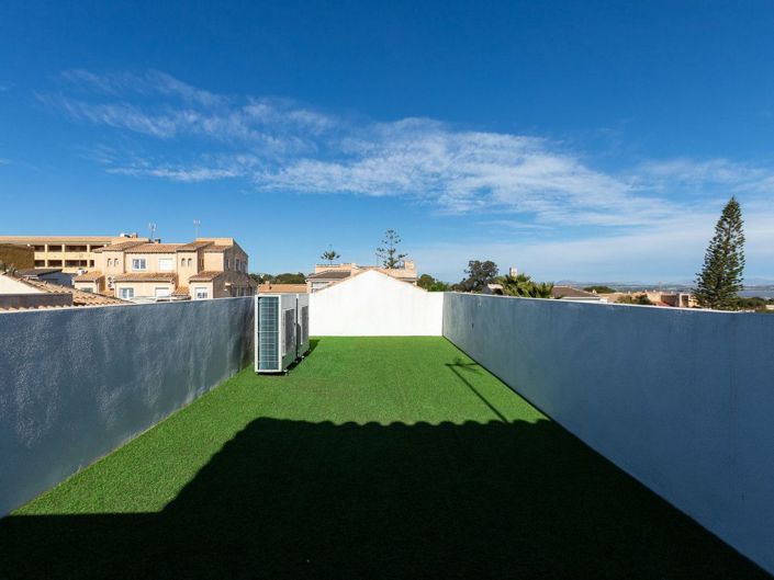 Image No.40-4 Bed Villa for sale