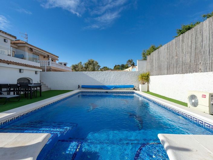 Image No.43-4 Bed Villa for sale