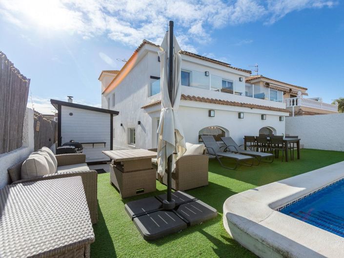 Image No.44-4 Bed Villa for sale
