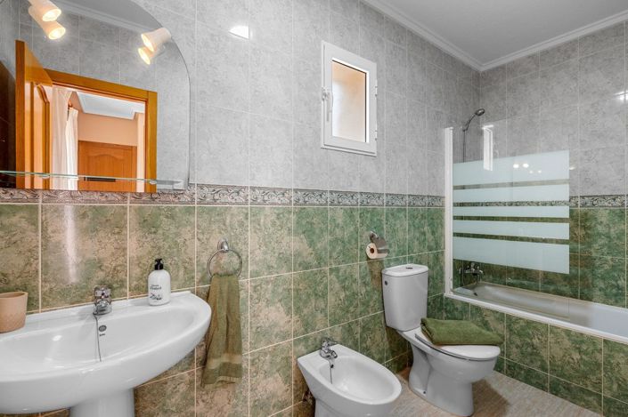 Image No.21-3 Bed Villa for sale