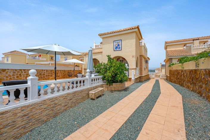 Image No.35-3 Bed Villa for sale