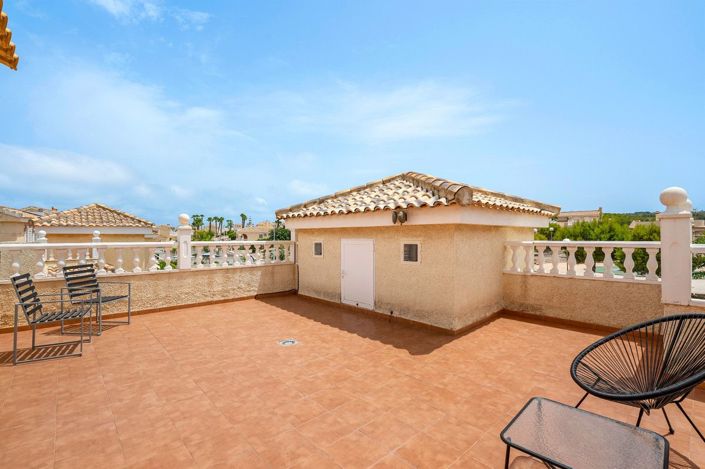 Image No.37-3 Bed Villa for sale