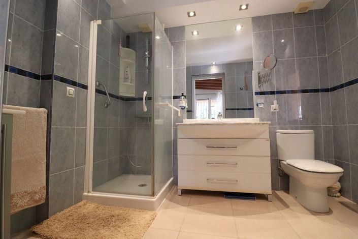 Image No.29-3 Bed Villa for sale