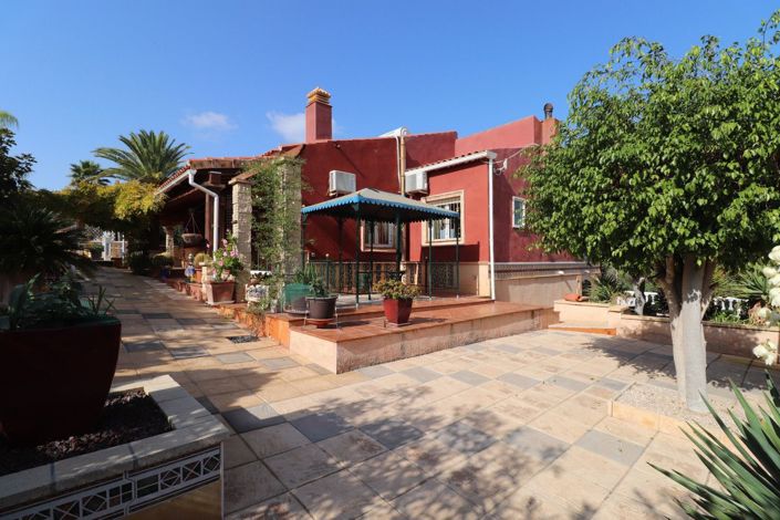 Image No.44-3 Bed Villa for sale
