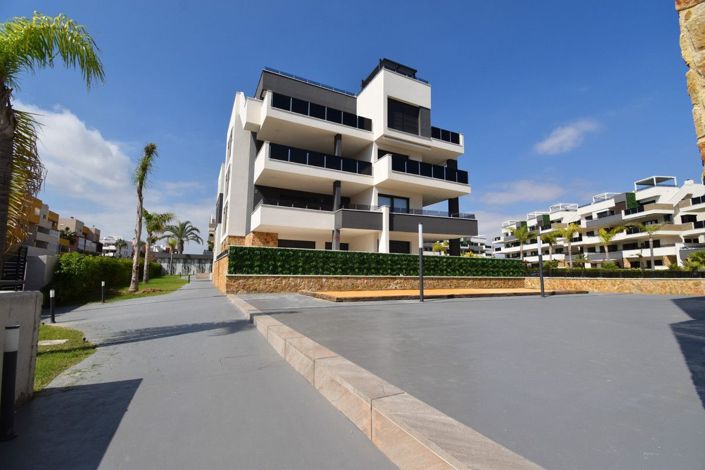 Image No.25-3 Bed Apartment for sale