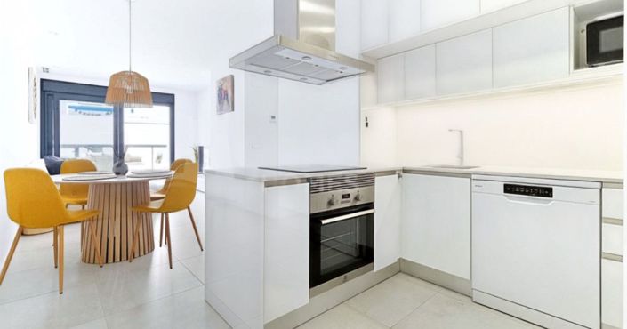 Image No.39-2 Bed Apartment for sale
