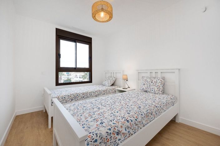 Image No.23-2 Bed Apartment for sale