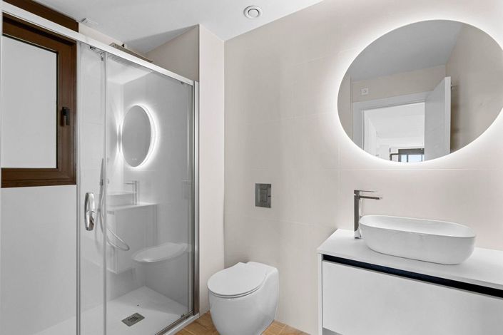 Image No.24-2 Bed Apartment for sale