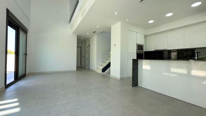 Image No.17-4 Bed Villa for sale