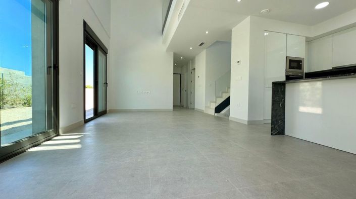 Image No.18-4 Bed Villa for sale