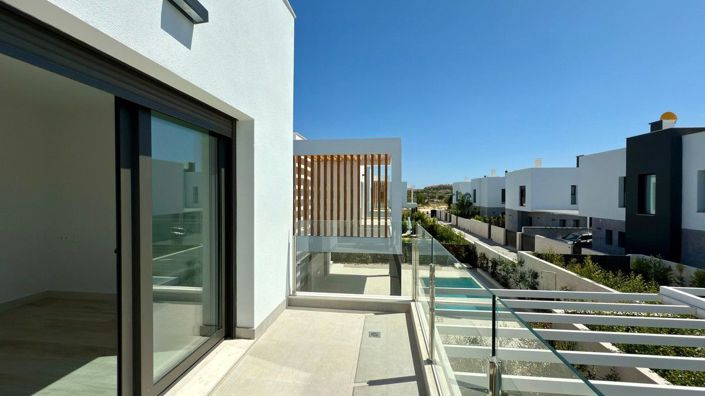 Image No.28-4 Bed Villa for sale