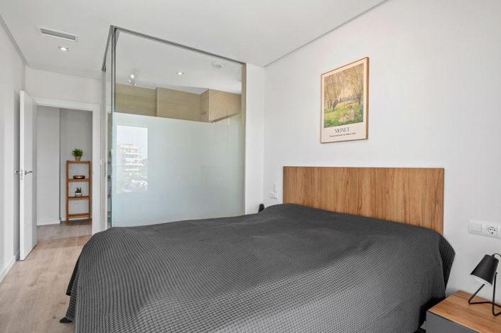 Image No.12-3 Bed Apartment for sale