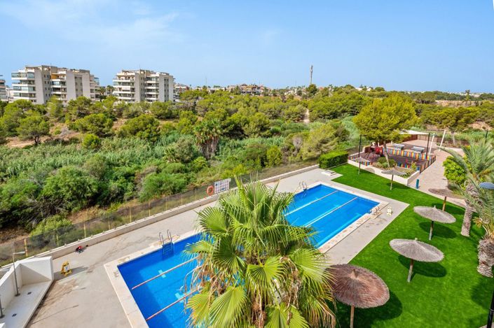 Image No.21-3 Bed Apartment for sale