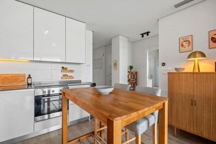Image No.9-3 Bed Apartment for sale