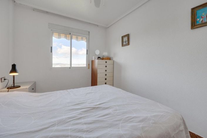 Image No.15-2 Bed Apartment for sale