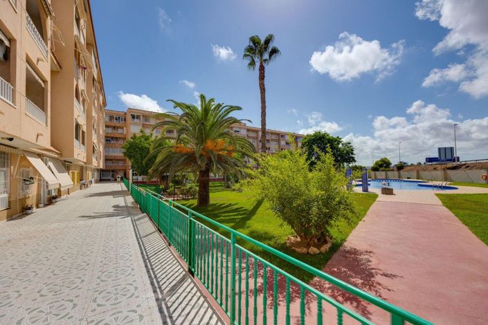 Image No.32-2 Bed Apartment for sale