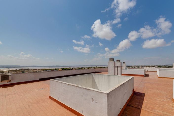 Image No.40-2 Bed Apartment for sale