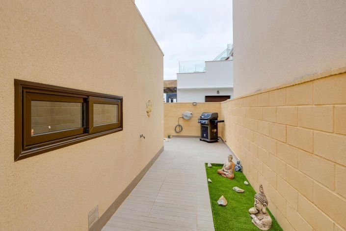 Image No.41-3 Bed Villa for sale