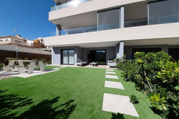 Image No.20-2 Bed Apartment for sale