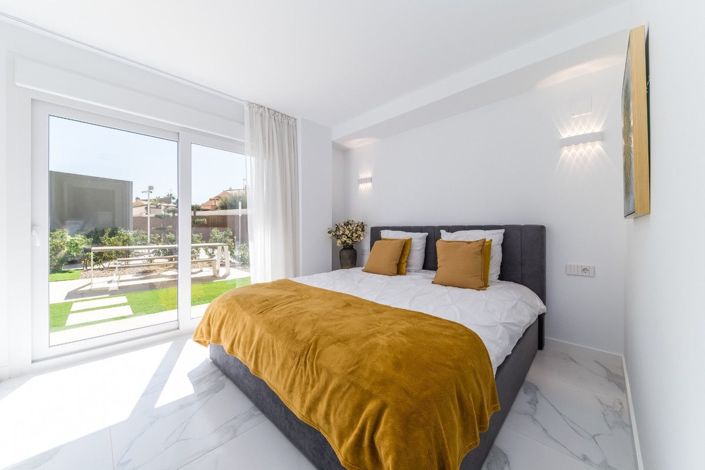Image No.8-2 Bed Apartment for sale