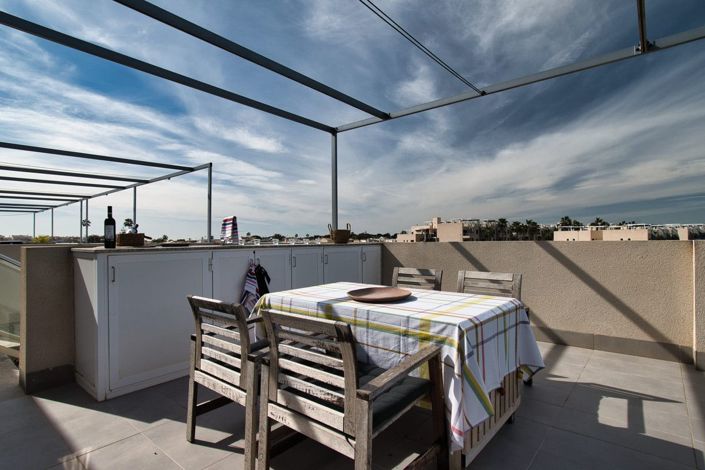 Image No.17-2 Bed Apartment for sale