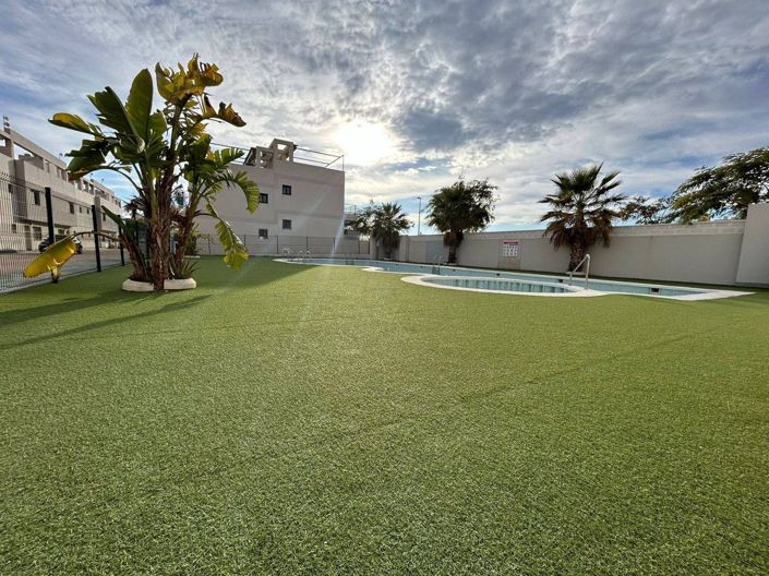 Image No.4-2 Bed Apartment for sale
