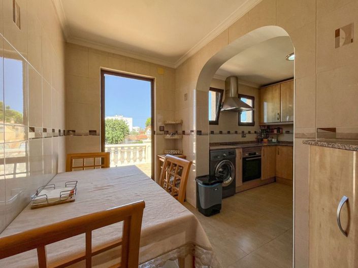 Image No.18-6 Bed Villa for sale