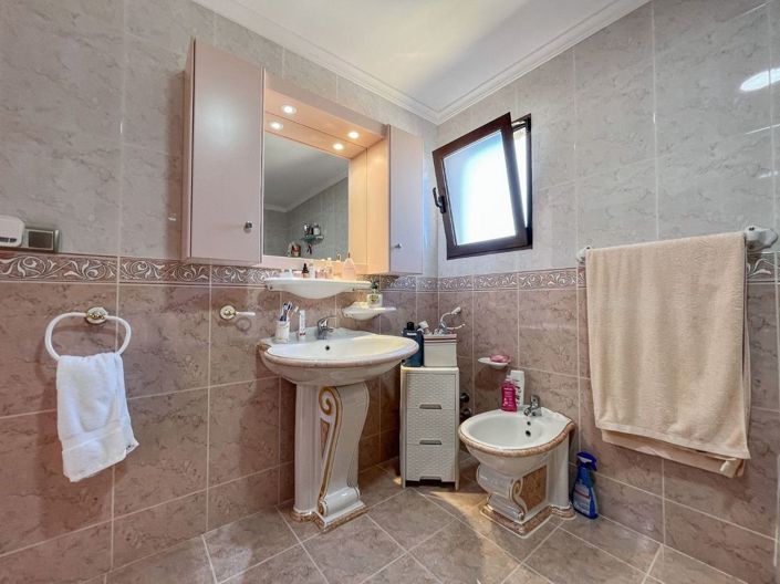Image No.22-6 Bed Villa for sale
