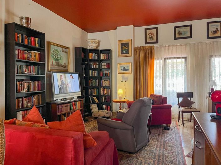 Image No.40-6 Bed Villa for sale