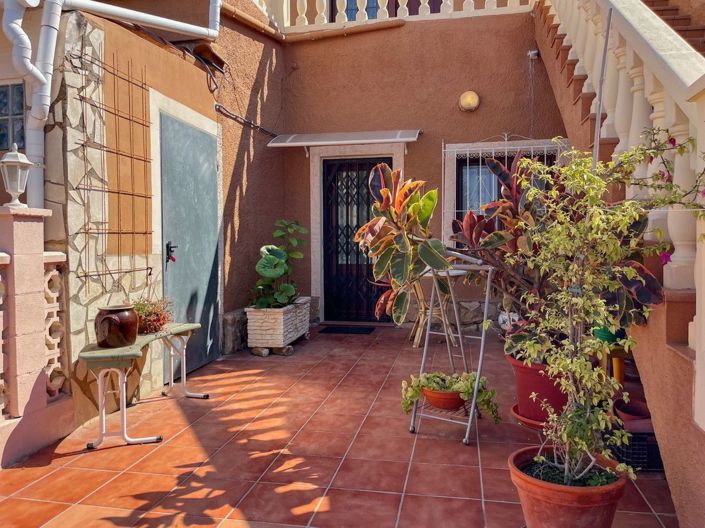 Image No.48-6 Bed Villa for sale