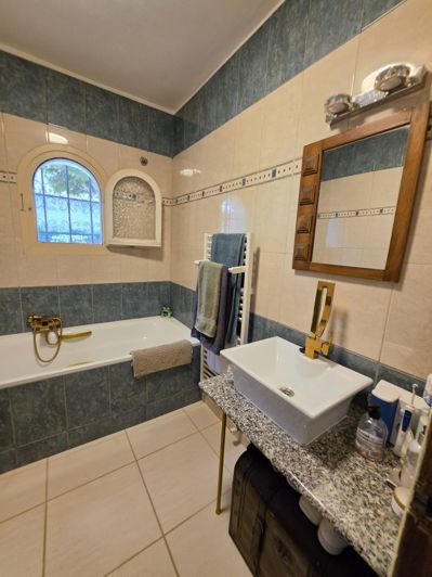 Image No.17-5 Bed Villa for sale