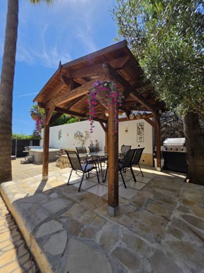 Image No.3-5 Bed Villa for sale